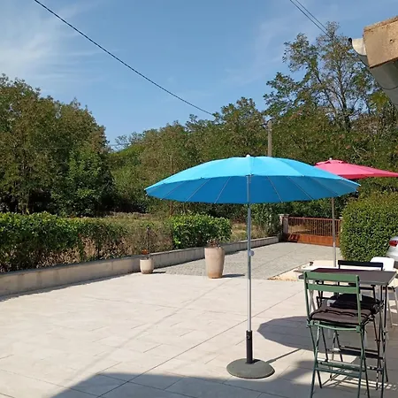 Mas De La Chataigneraie Marronnier Piscine Partagee Nyaraló *